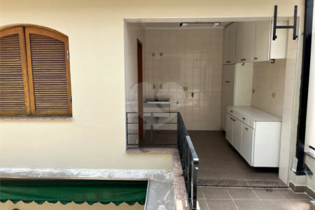 Sobrado à venda com 3 quartos, sendo 1 suíte, em Chácara Santo Antônio, São Paulo, SP