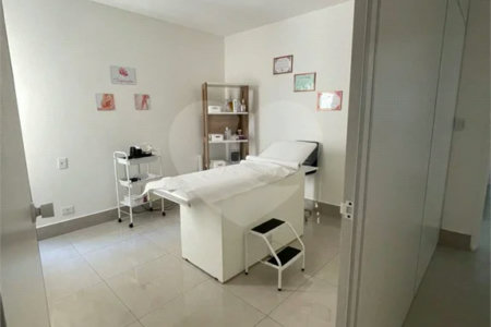 Sobrado à venda com 5 quartos, sendo 1 suíte, em Santa Teresinha, São Paulo, SP