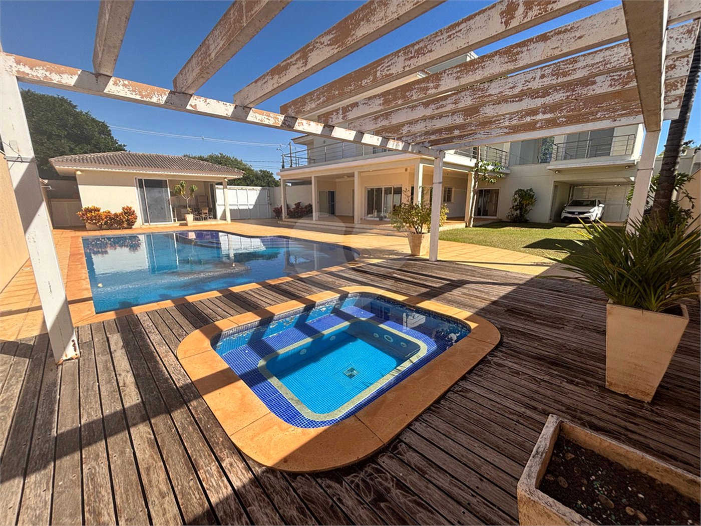 Casa á venda condomínio Damha I