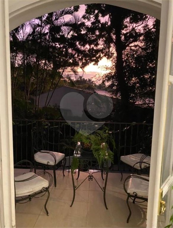 Casa Térrea à venda ou para alugar com 4 quartos, sendo 2 suítes,  em Jardim Guedala, São Paulo, SP