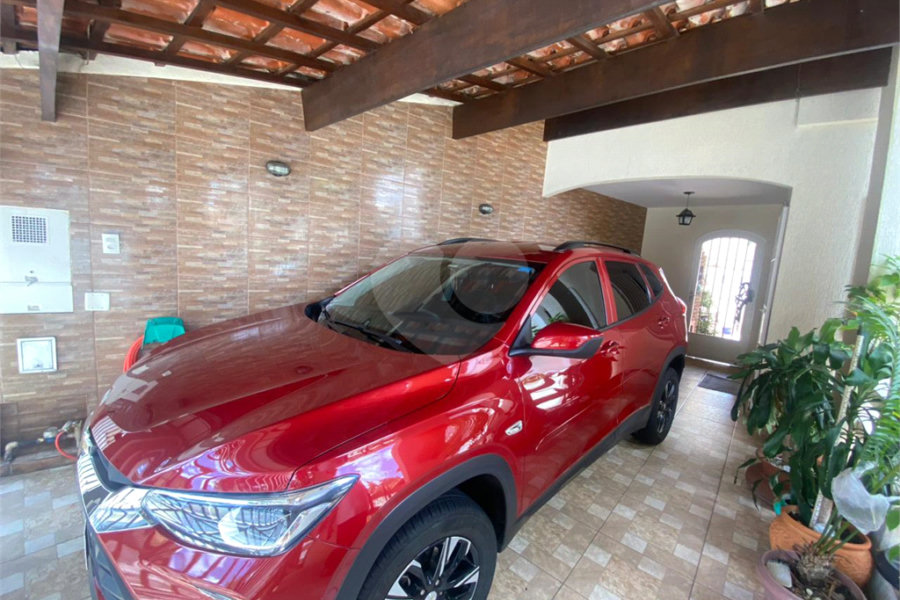 Sobrado à venda com 3 quartos, sendo 1 suíte, em Tremembé, São Paulo, SP