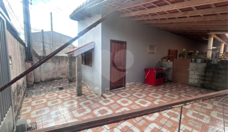 Casa à venda com 4 quartos no Centro, Tatuí, SP