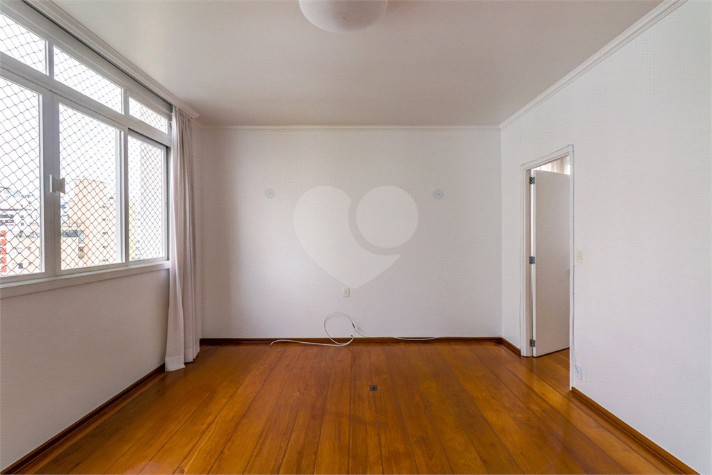 Apartamento à venda com 4 quartos, sendo 1 suíte, em Jardim Paulista, São Paulo, SP