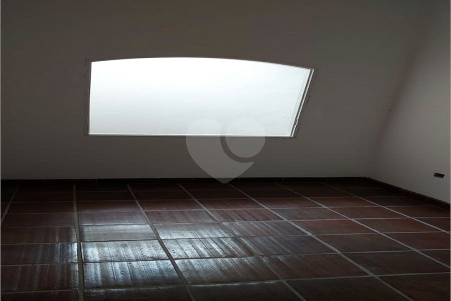 Sobrado à venda com 3 quartos, sendo 2 suítes, em Vila Paulicéia, São Paulo, SP