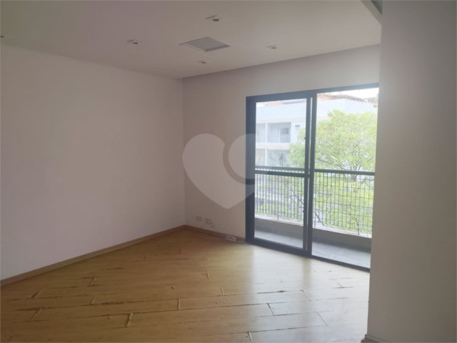 Apartamento à venda com 2 quartos em Horto, São Paulo, SP