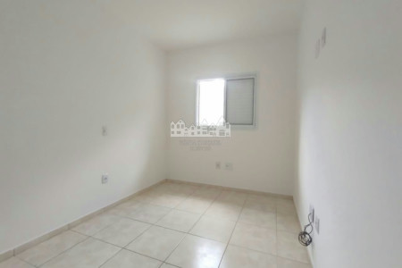 Casa à venda com 2 quartos, sendo 1 suíte, no condomínio Figueiras, Atibaia - SP