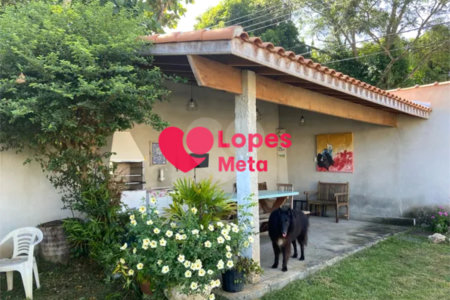 Casa à venda com 2 quartos no condomínio Portal da Serra, São José dos Campos - SP