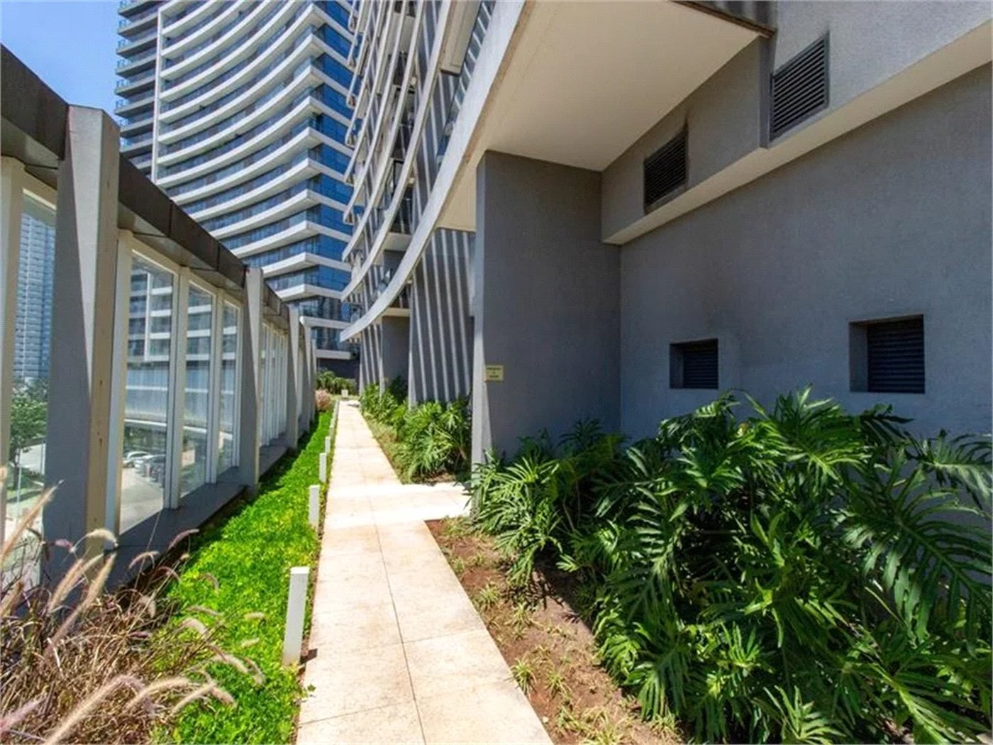 Apartamento à venda ou para alugar com 2 quartos, sendo 1 suíte,  em Água Branca, São Paulo, SP