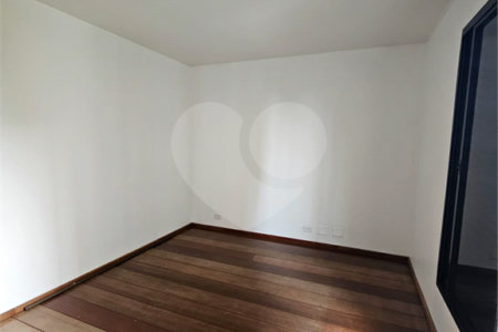 Apartamento à venda com 4 quartos, sendo 2 suítes,  em Jardim Parque Morumbi, São Paulo, SP