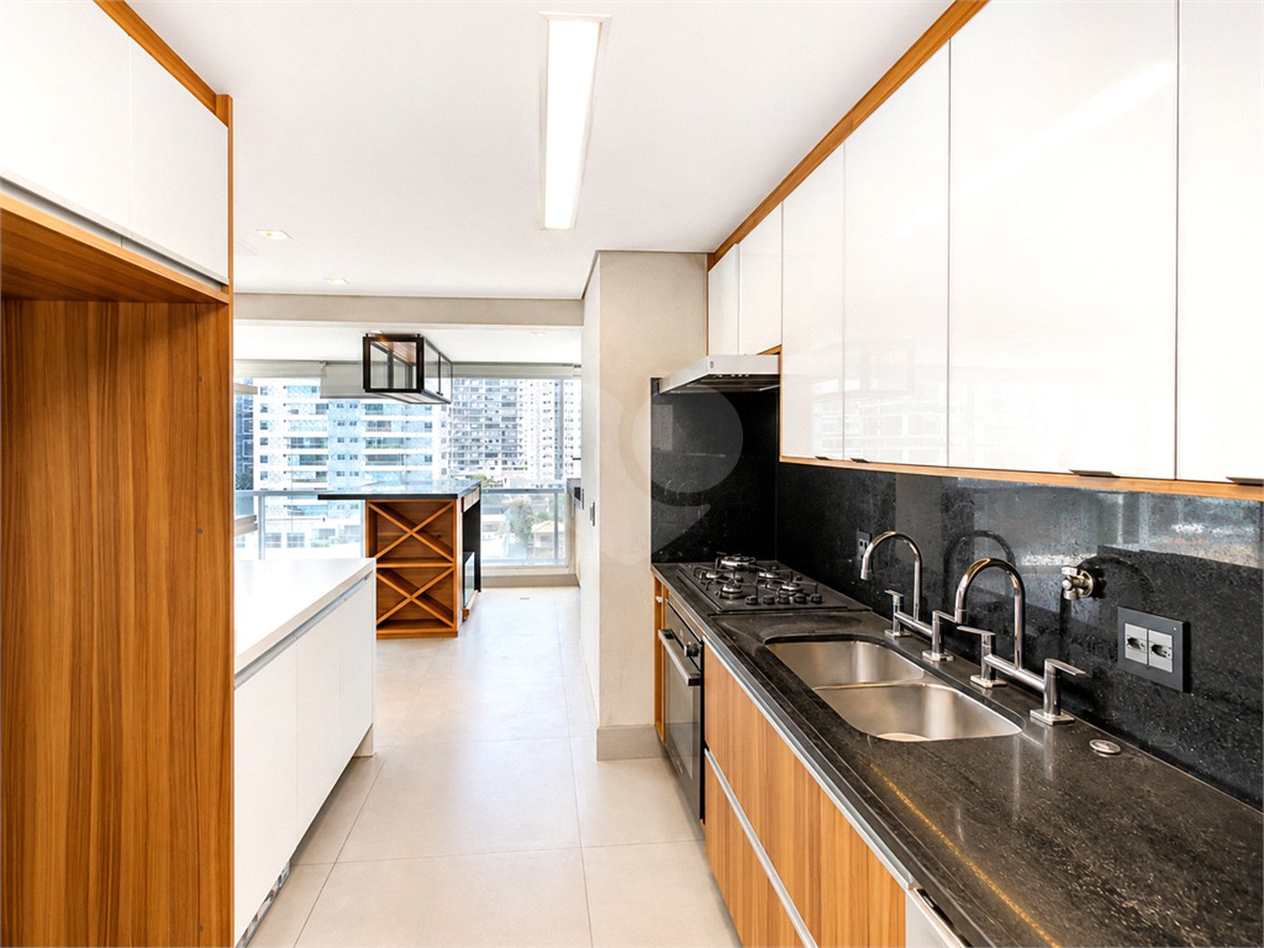 Apartamento à venda com 4 suítes em Cidade Monções, São Paulo, SP