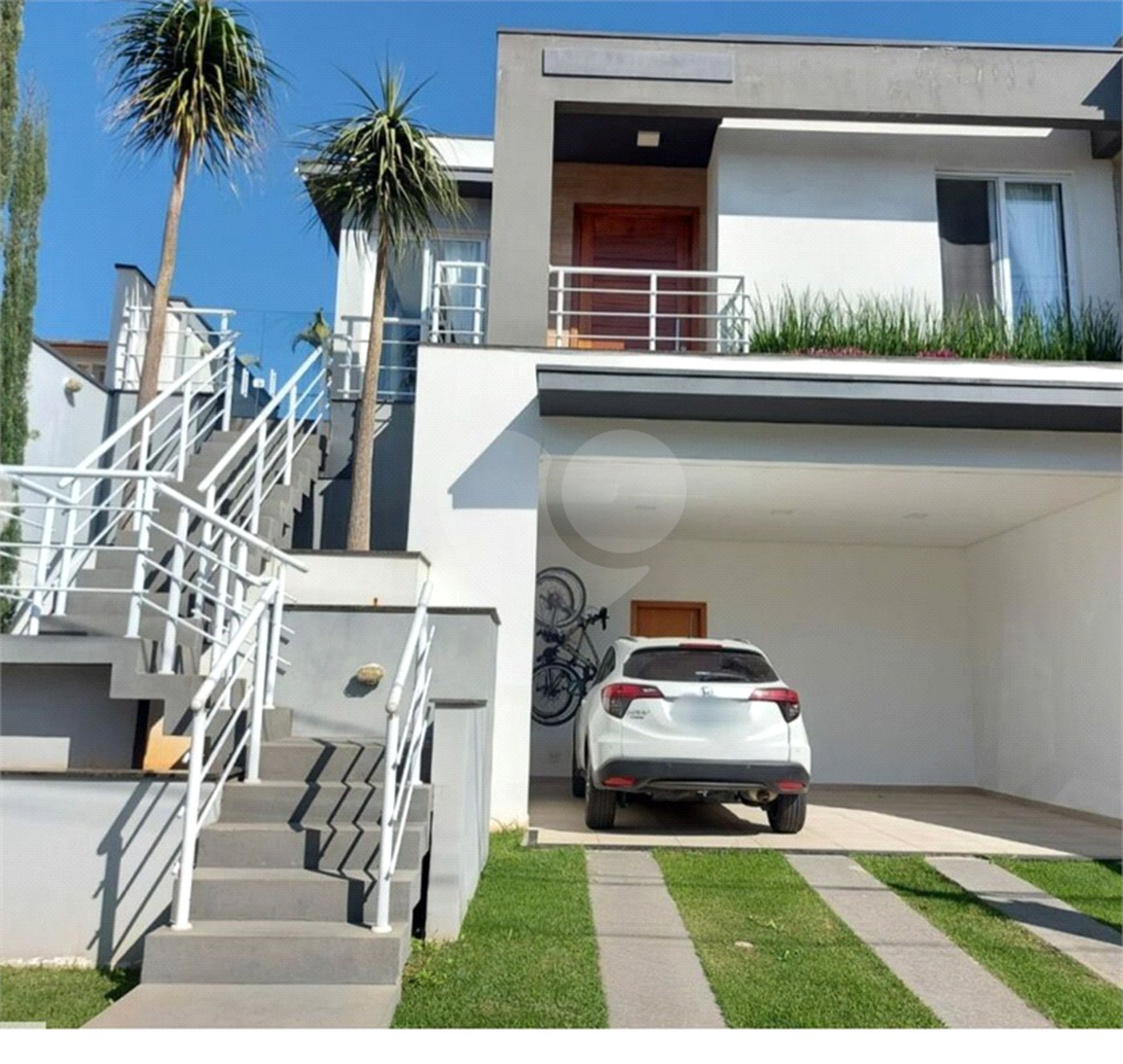 Casa à venda com 3 quartos, sendo 1 suíte,  no condomínio Aruã, Mogi das Cruzes - SP