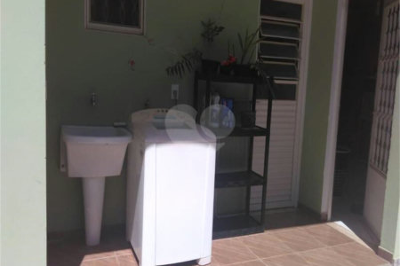 Casa à venda com 4 quartos, sendo 2 suítes, em Loteamento Jardim Parque das Palmeiras, Serra Negra, SP