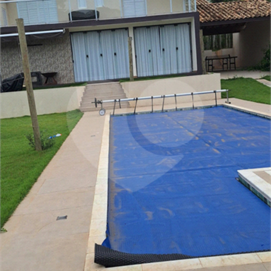 Casa à venda com 4 quartos, sendo 3 suítes, no Centro, Bom Jesus dos Perdões, SP