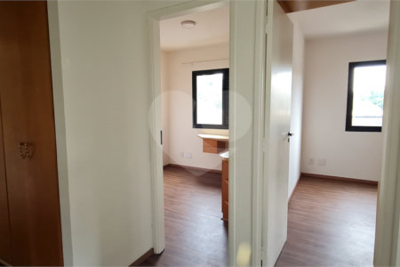 Apartamento para alugar com 3 quartos, sendo 1 suíte, em Chácara Santo Antônio, São Paulo, SP