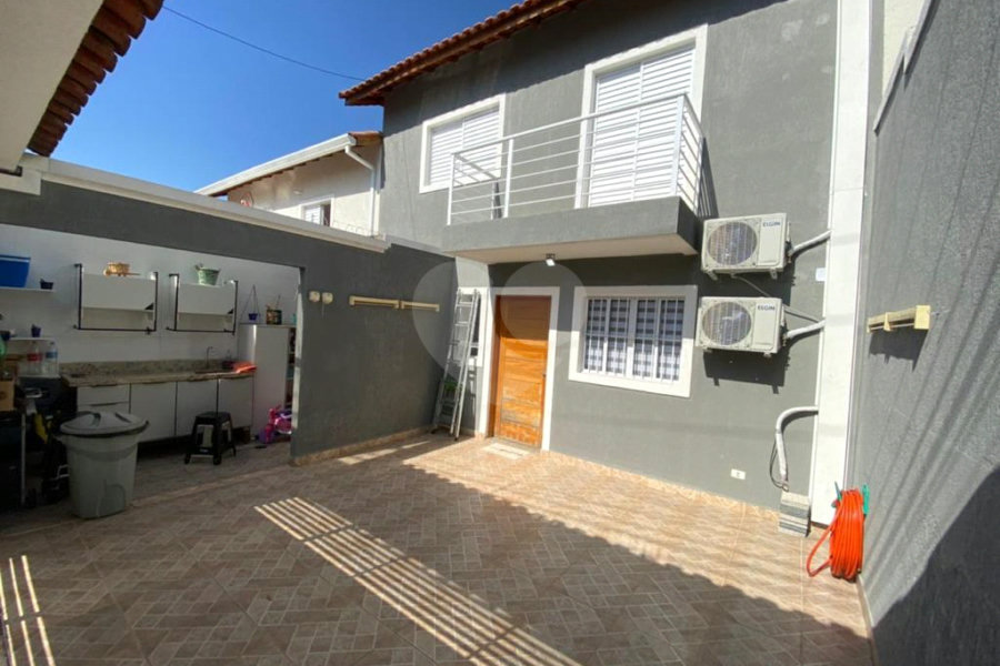 Sobrado à venda com 2 quartos em Tremembé, São Paulo, SP