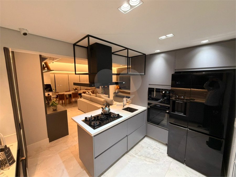 Apartamento à venda com 3 quartos, sendo 1 suíte,  em Granja Julieta, São Paulo, SP
