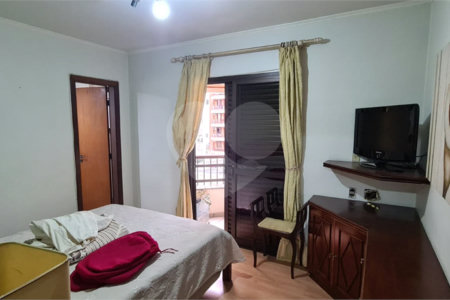 Apartamento à venda com 3 quartos, sendo 1 suíte,  em Indianópolis, São Paulo, SP