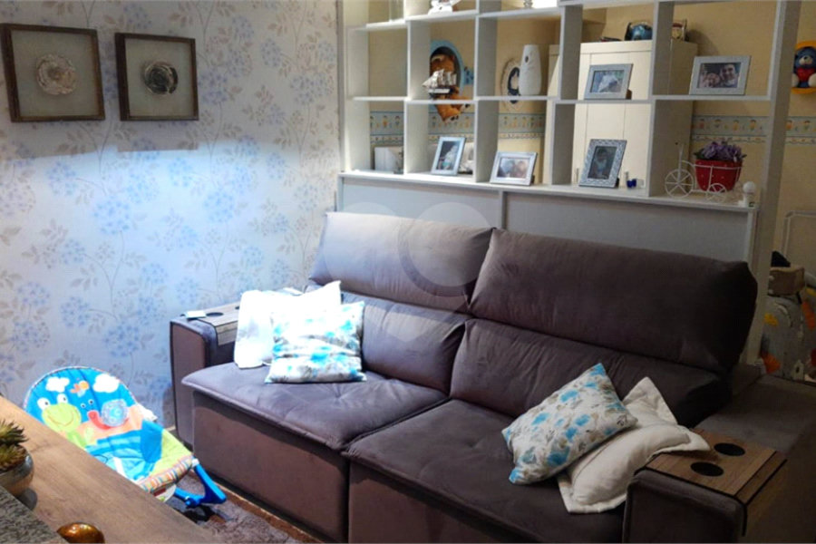 Casa à venda com 5 quartos, sendo 4 suítes, no condomínio Village St. Louis, São Paulo - SP