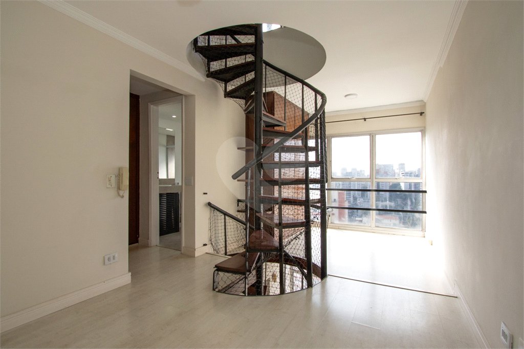 Cobertura Triplex com 90m² e 1 vaga de garagem na Vila Clementino
