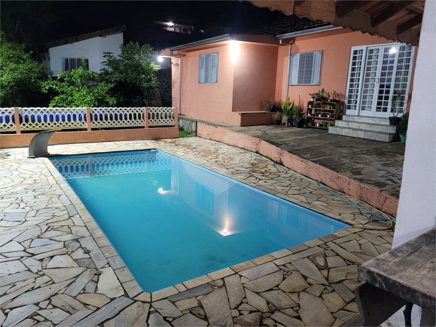 Chácara à venda com 3 quartos, sendo 1 suíte,  em Jardim Imperial, Atibaia, SP