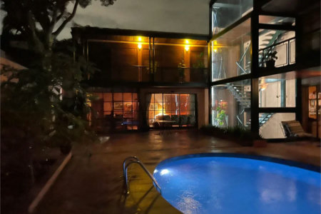 Casa à venda ou para alugar com 4 quartos, sendo 3 suítes, em Jardim Leonor, São Paulo, SP