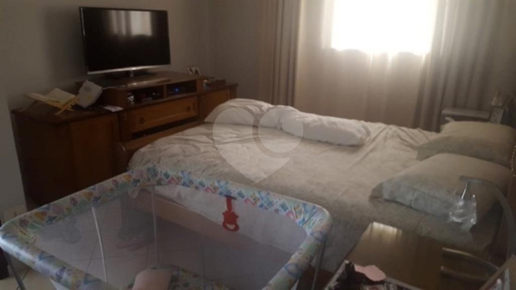 Sobrado à venda com 4 quartos, sendo 1 suíte, em Tremembé, São Paulo, SP