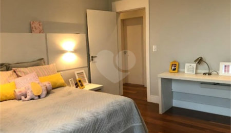 Casa à venda com 3 quartos, sendo 1 suíte,  no condomínio Residencial Central Parque, Salto - SP