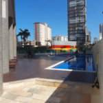 🏖️ BELO APARTAMENTO NO CORAÇÃO DA VILA CAIÇARA – PERTINHO DA PRAIA!