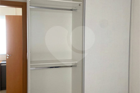 Casa à venda ou para alugar com 3 suítes no condomínio Portal das Tipuanas, Araraquara - SP