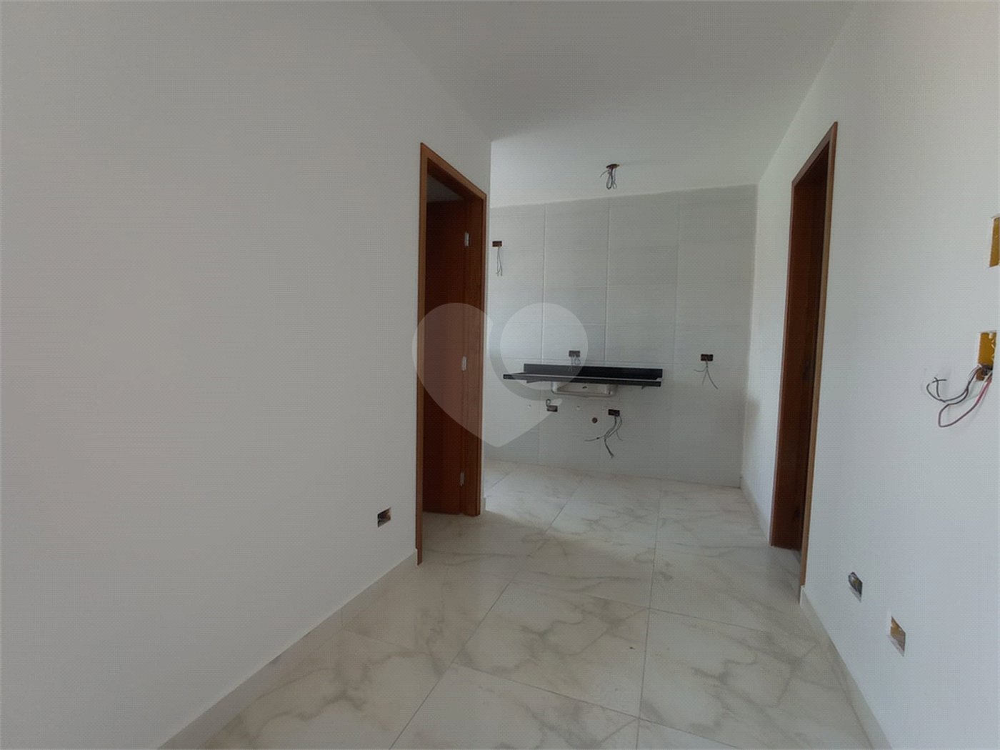 Casa à venda com 2 quartos no condomínio Regina, São Paulo - SP
