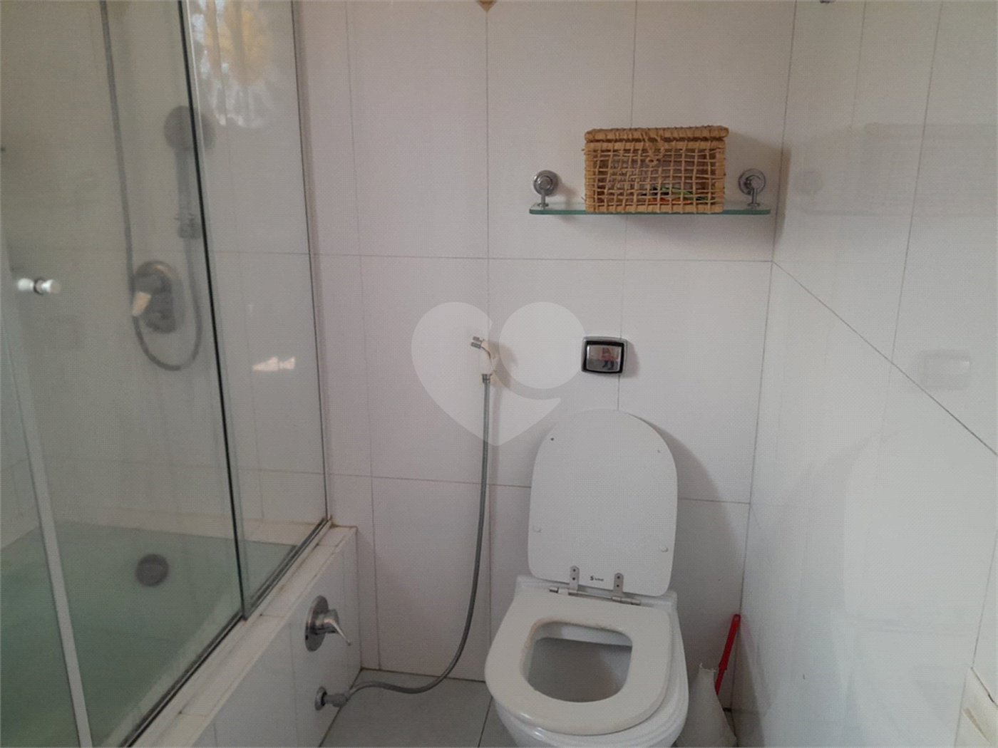 Sobrado à venda com 6 quartos, sendo 3 suítes, em Rolinópolis, São Paulo, SP