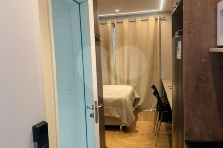 VENDO - Studio mobiliado e decorado na Vila Mariana.