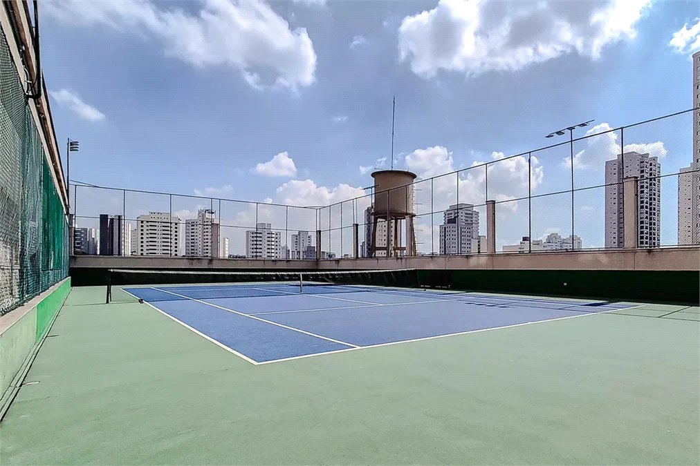 Apartamento à venda com 4 quartos, sendo 3 suítes,  em Vila Romana, São Paulo, SP