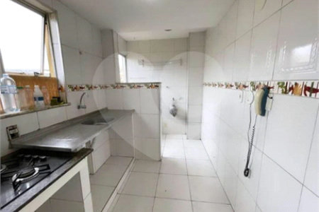 Casa à venda com 3 quartos em Campo Grande, Rio de Janeiro, RJ