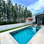 Casa à venda com 3 suítes no condomínio Ninho Verde II, Pardinho - SP
