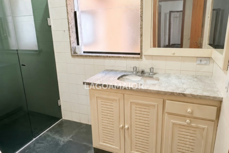 Casa à venda com 6 quartos, sendo 3 suítes,  em Santos Dumont, Três Lagoas, MS