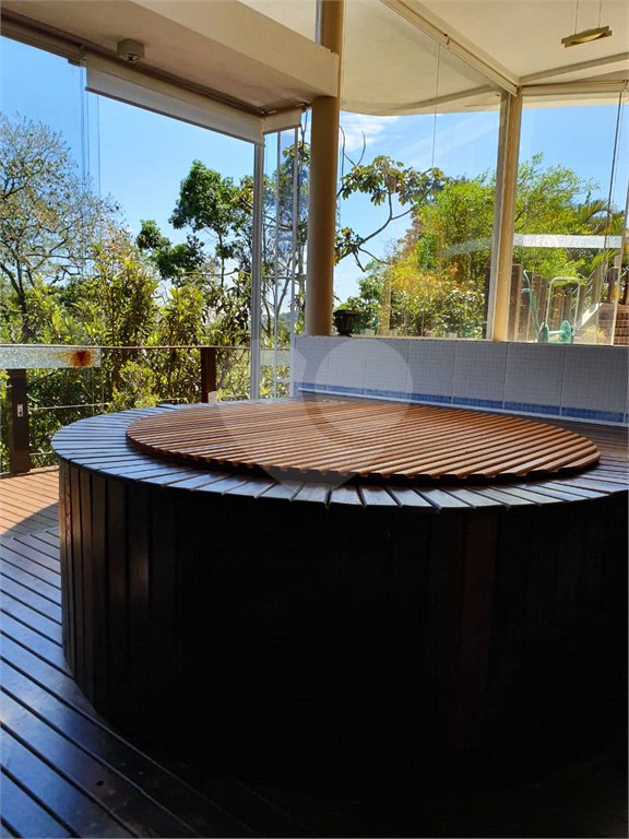 Casa à venda com 4 suítes em Serra da Cantareira, Mairiporã, SP