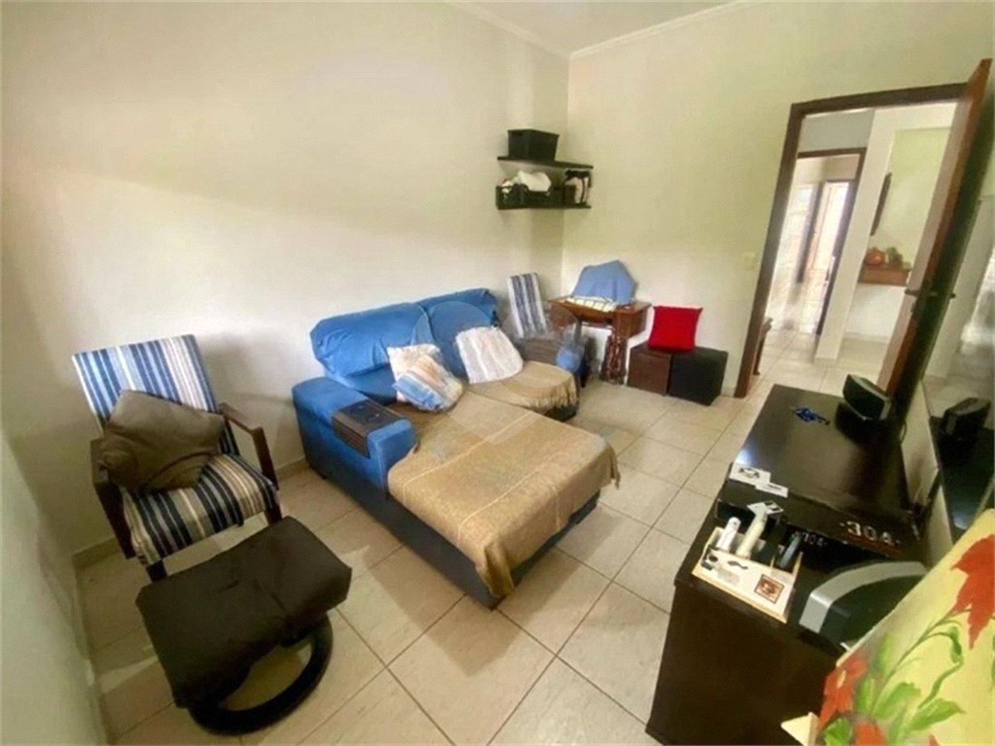 Casa à venda com 3 quartos, sendo 1 suíte, no condomínio Recanto dos Paturis, Vinhedo - SP