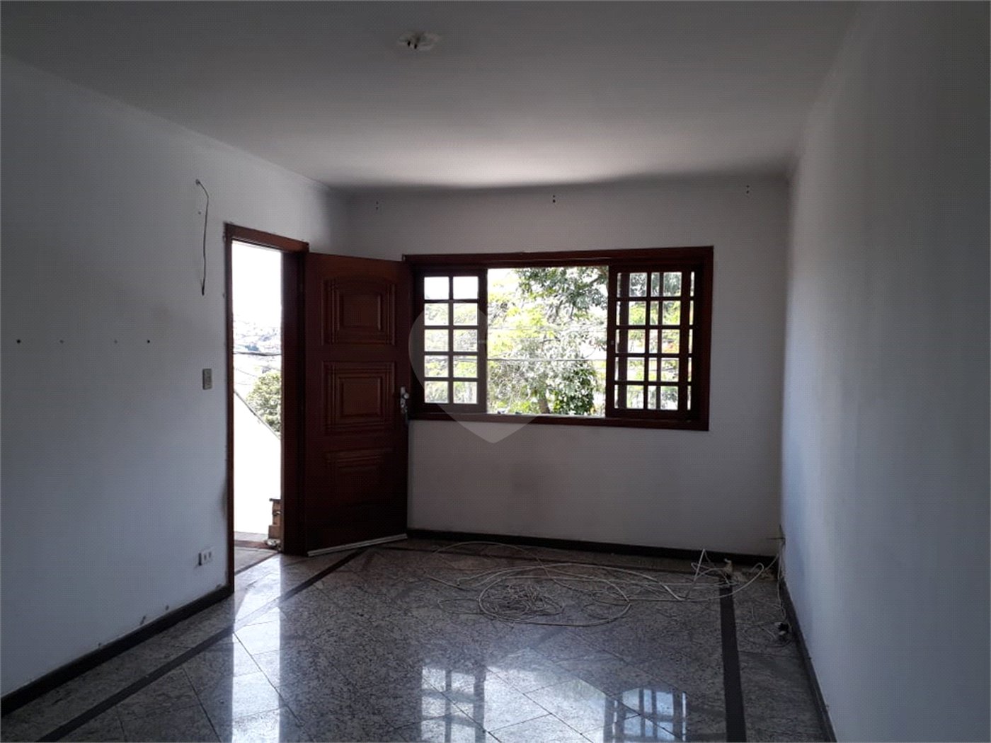 Sobrado à venda com 3 quartos, sendo 1 suíte, em Tremembé, São Paulo, SP