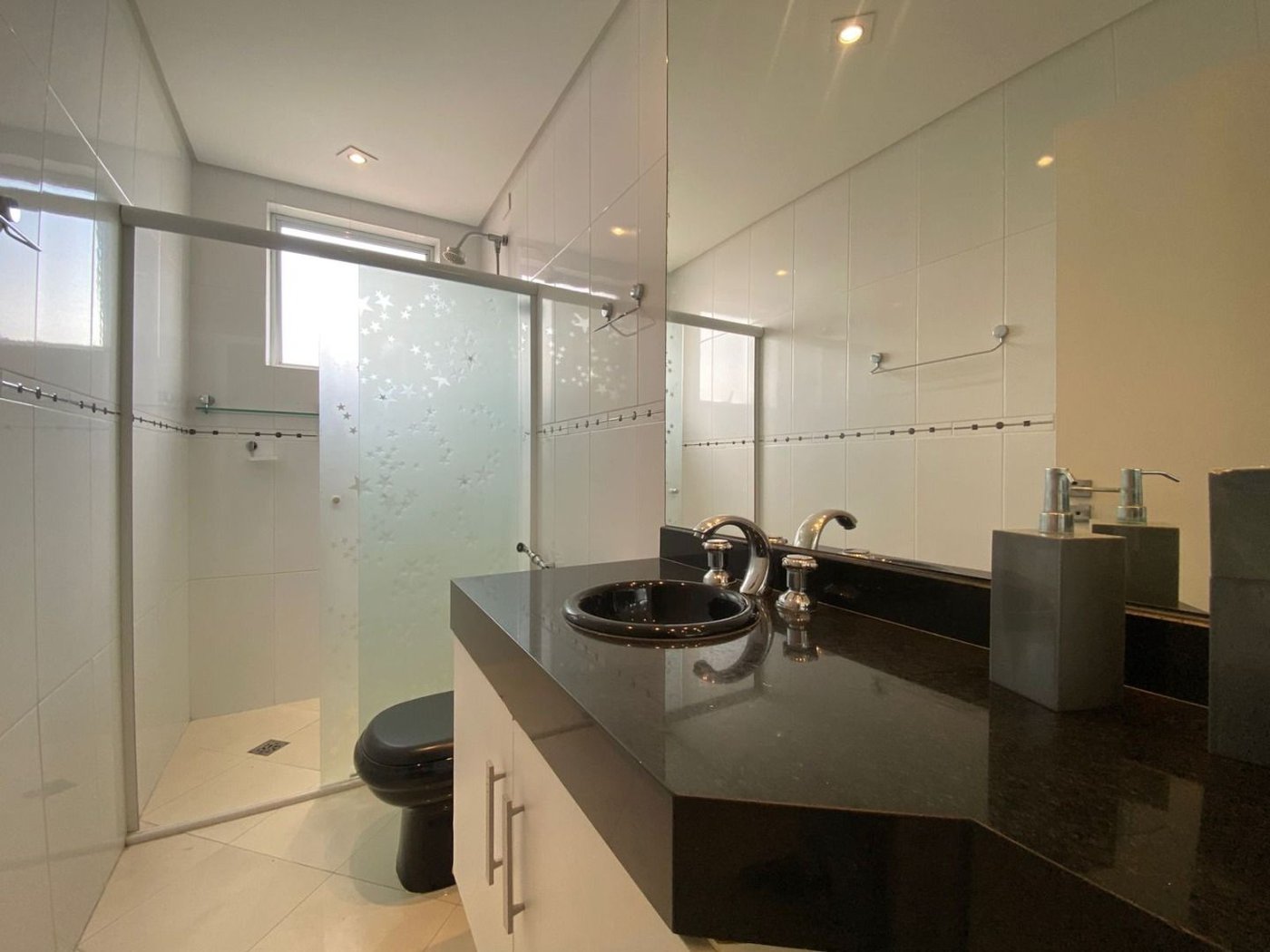Apartamento com 3 dormitórios para alugar, 198 m² por R$ 16.000,02/mês - Gonzaga - Santos/SP
