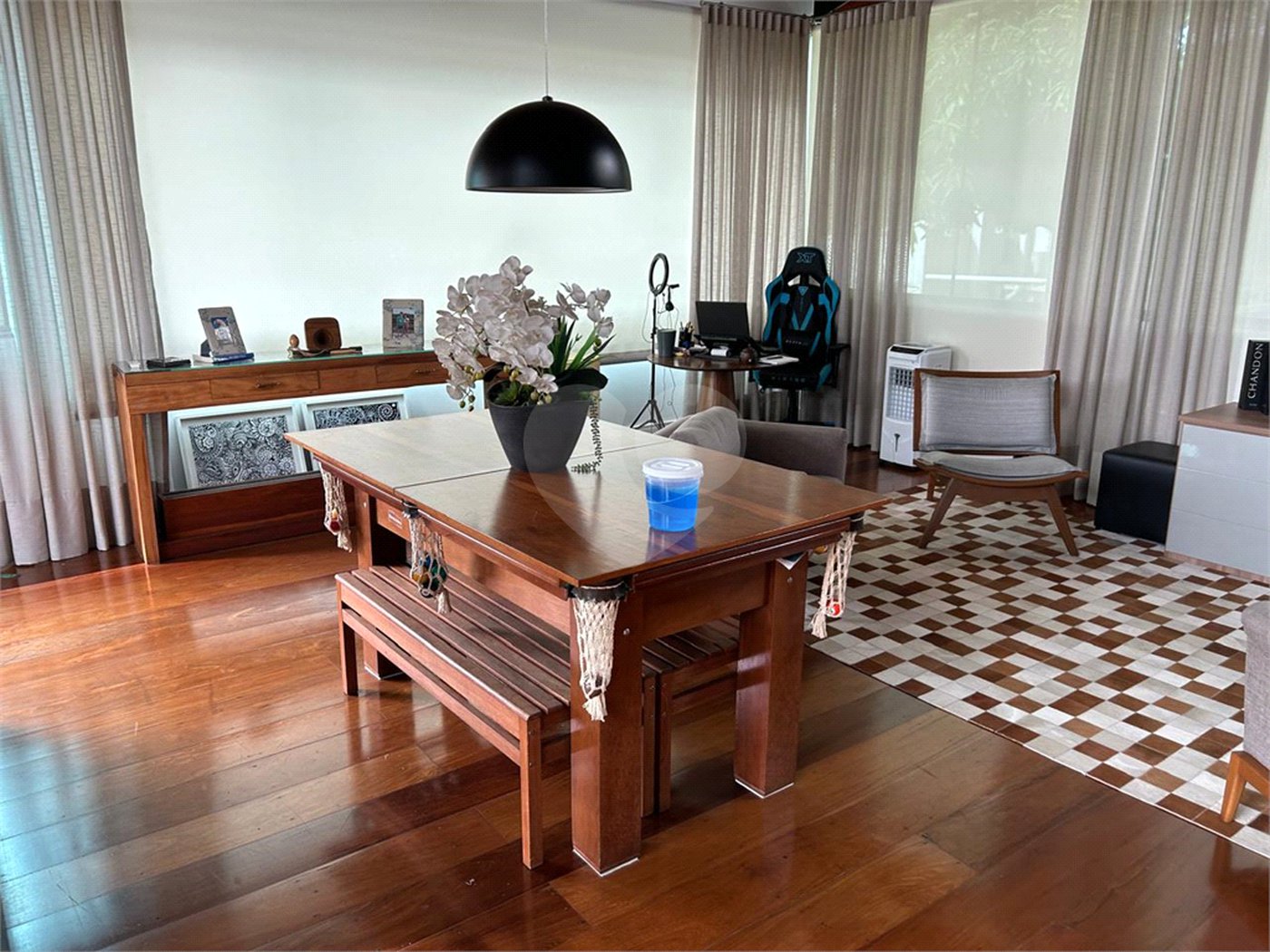 Casa à venda com 2 suítes no condomínio Residencial, Mogi das Cruzes - SP