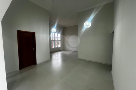 Casa à venda com 3 suítes em Vila Popular, Itapetininga, SP