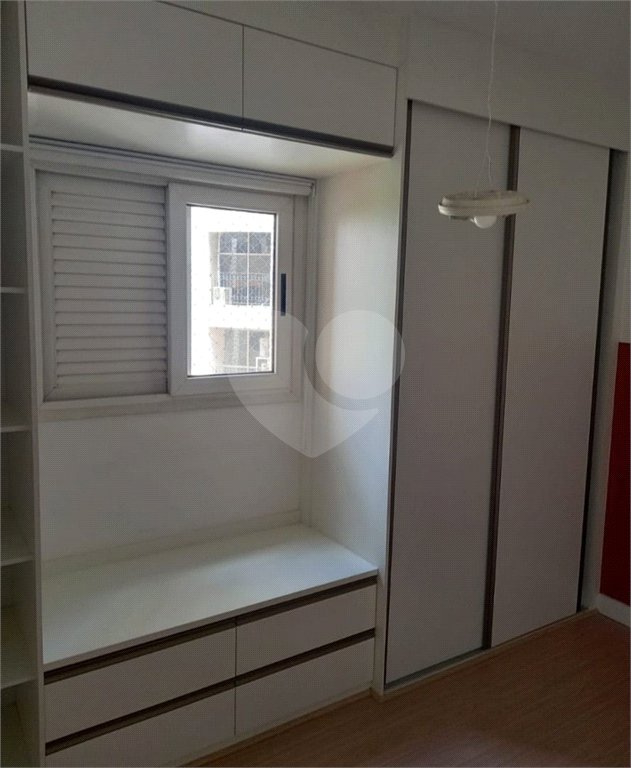 Apartamento à venda com 3 quartos, sendo 1 suíte,  em Vila Olímpia, São Paulo, SP