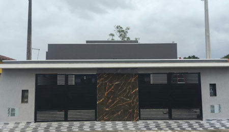Casa à venda com 2 quartos, sendo 1 suíte, em Nossa Senhora de Sion, Itanhaém, SP