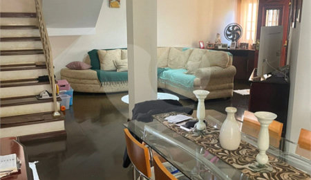 Sobrado à venda com 3 quartos, sendo 1 suíte,  em Jardim Regina, Indaiatuba, SP