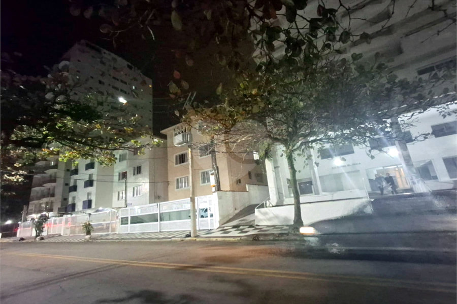 Apartamento à venda com 1 quarto em Vila Alzira, Guarujá, SP