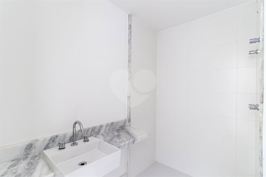 Triplex à venda com 4 suítes em Anhangabaú, Jundiaí, SP