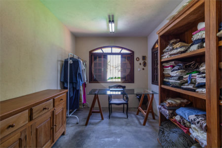 Casa de Vila à venda com 4 quartos, sendo 2 suítes, em Alto da Boa Vista, São Paulo, SP