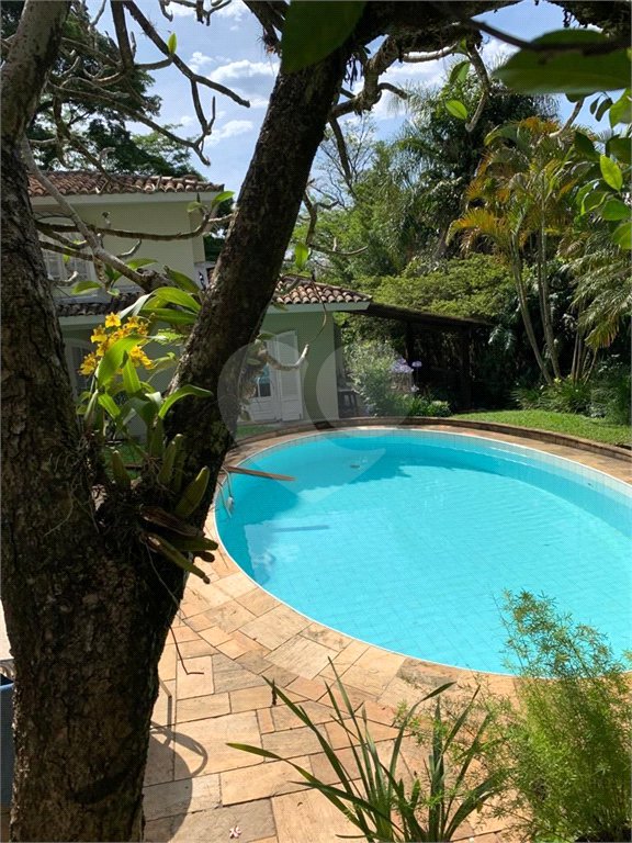 Sobrado à venda com 4 suítes em Fazenda Morumbi, São Paulo, SP
