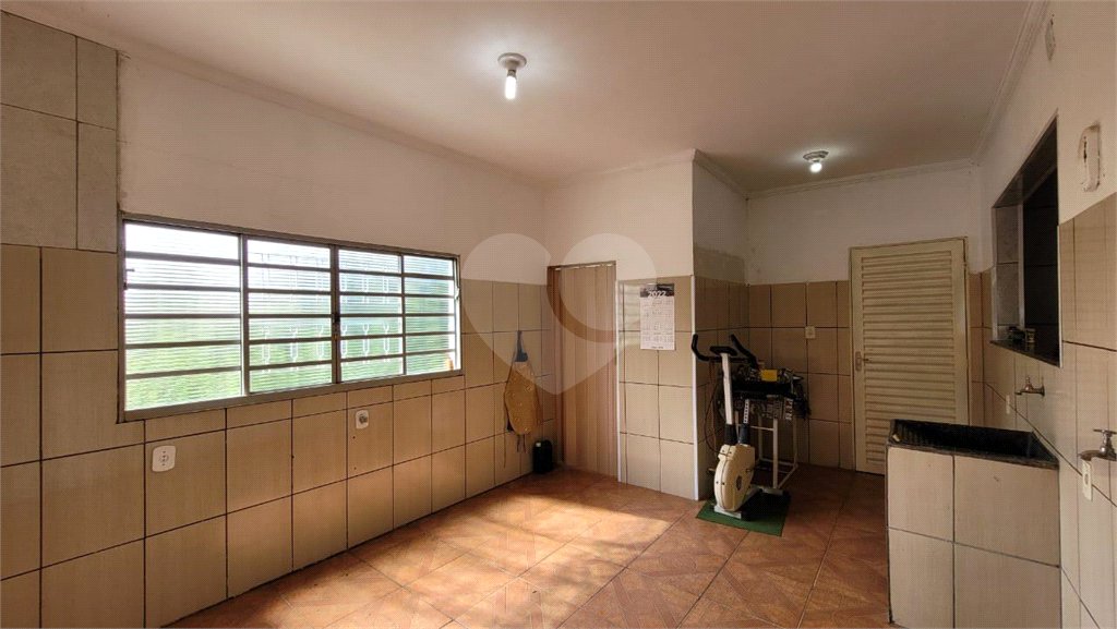Chácara à venda com 4 quartos, sendo 1 suíte, em Área Rural de Salto, Salto, SP